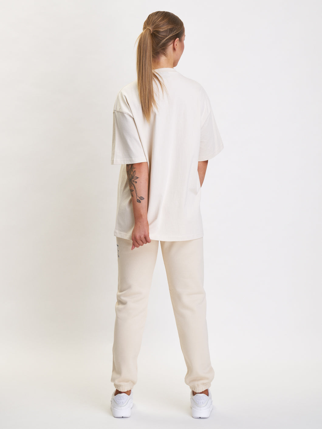 Babystaff College Oversize T-Shirt Cream