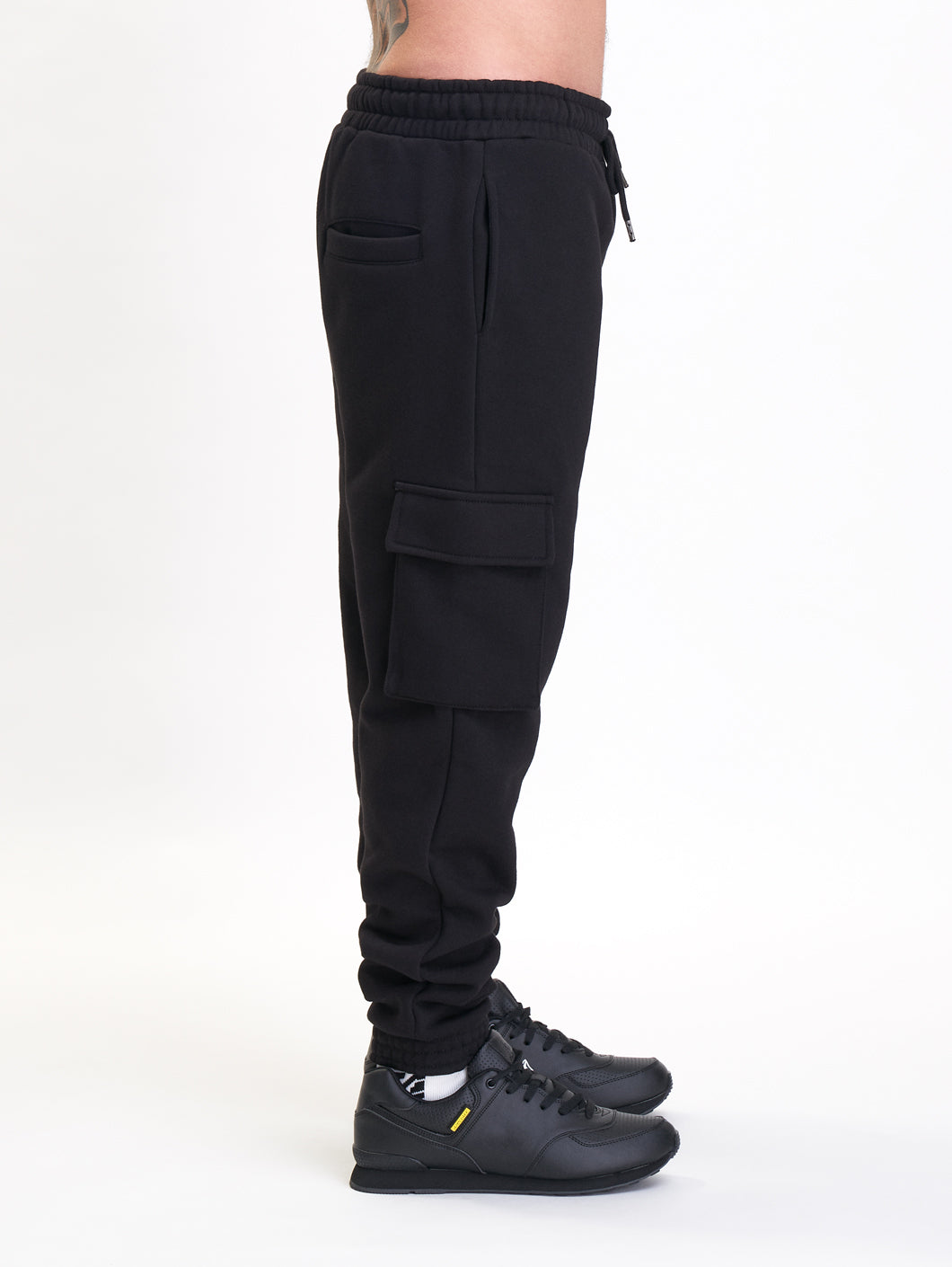 Whoshotya Classic Cargo Pants Black